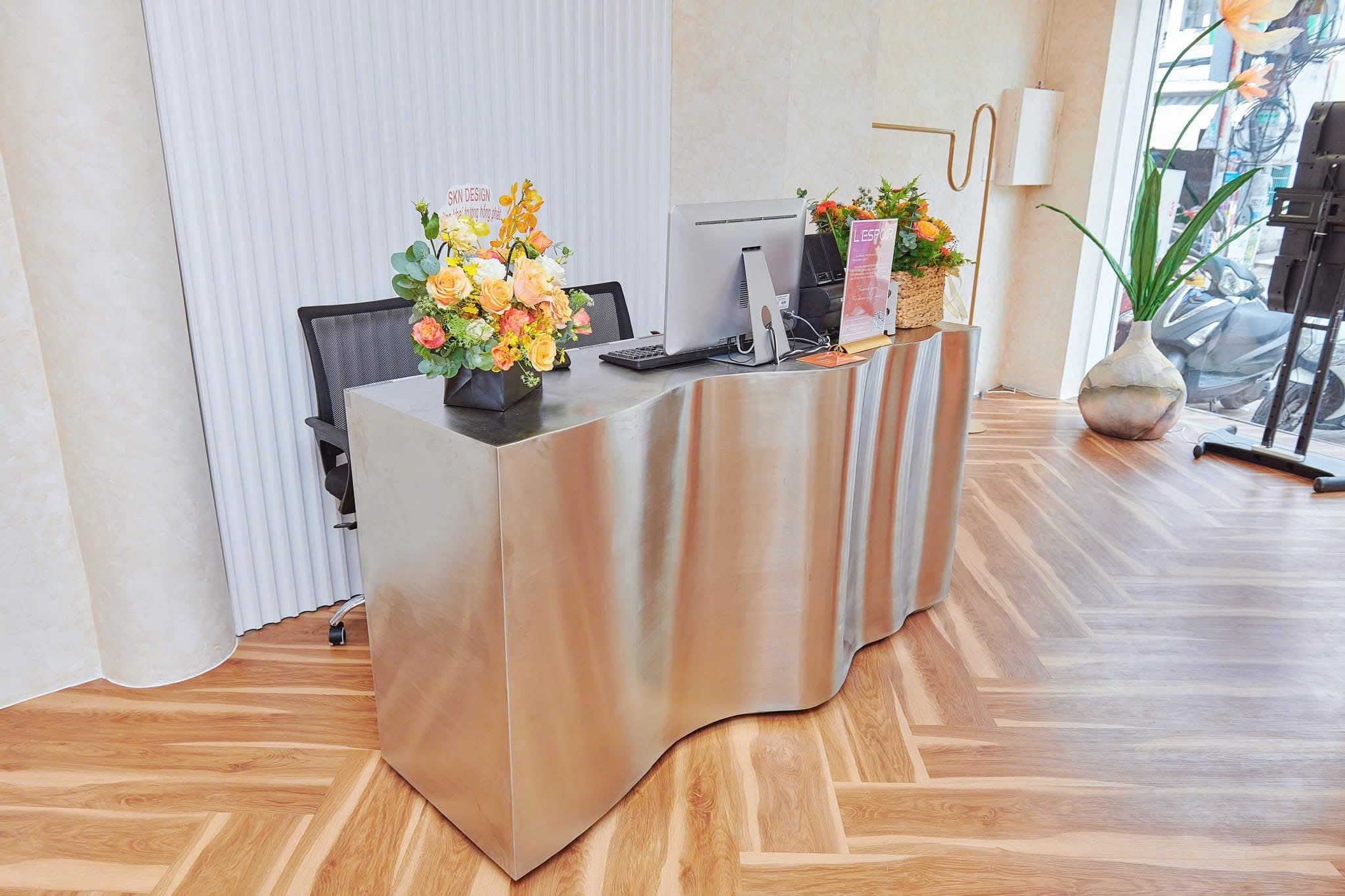 Sang shop thời trang cao cấp tại Đặng Văn Ngữ Phú Nhuận