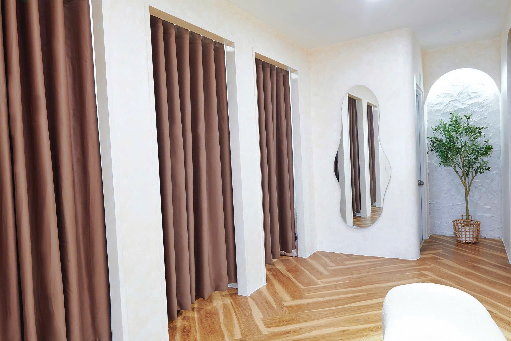 Sang shop thời trang cao cấp tại Đặng Văn Ngữ Phú Nhuận