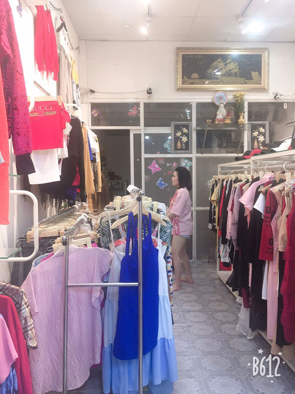 Cần tiền mua nhà nên Sang gấp shop thời trang nữ