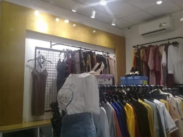 Sang gấp shop - mặt bằng shop thời trang nữ