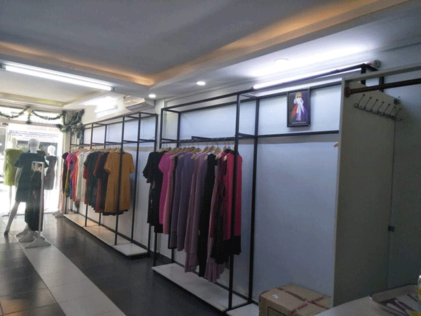 Sang shop thời trang  mặt bằng thoáng mát, sạch sẽ