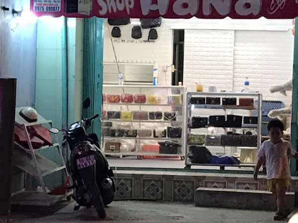 Sang shop Giày dép thời trang Nam Nữ, Phự kiện