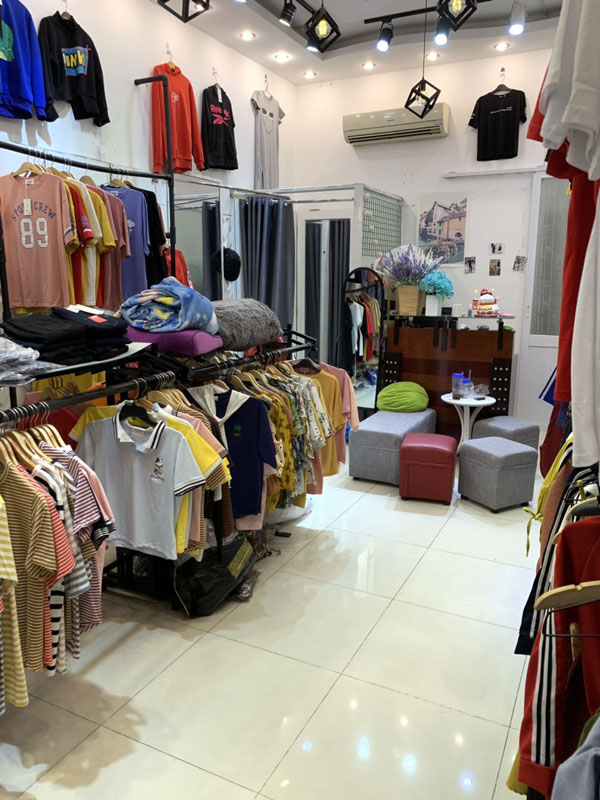 Sang nhượng mặt bằng kinh doanh shop khu sầm uất