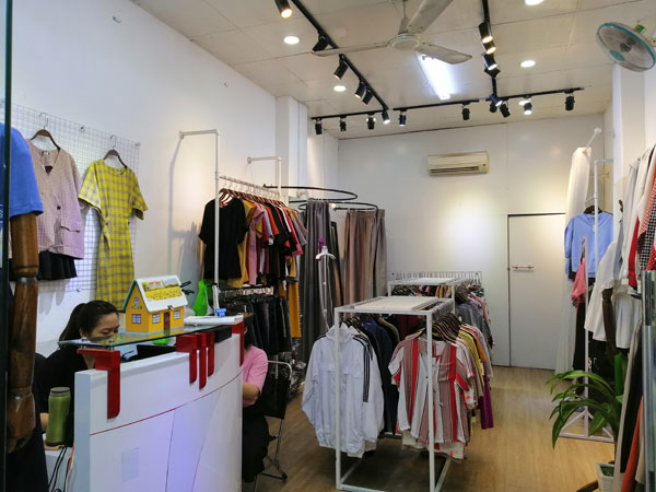 Cần sang lại shop mặt tiền CMT 8