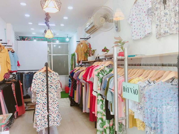 Sang shop hoặc sang mặt bằng mặt tiền