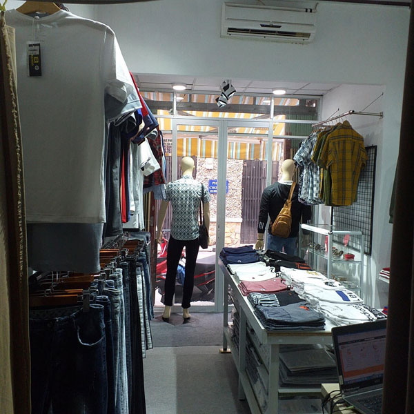 Cần sang shop thời trang nam ở Tân Bình