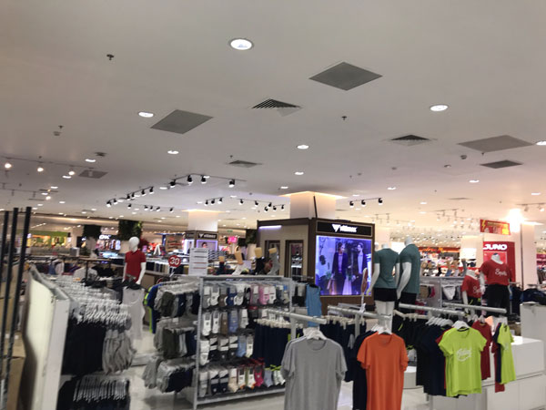 Sang cửa hàng quần áo thời trang nữ trong TTTM Gigamall