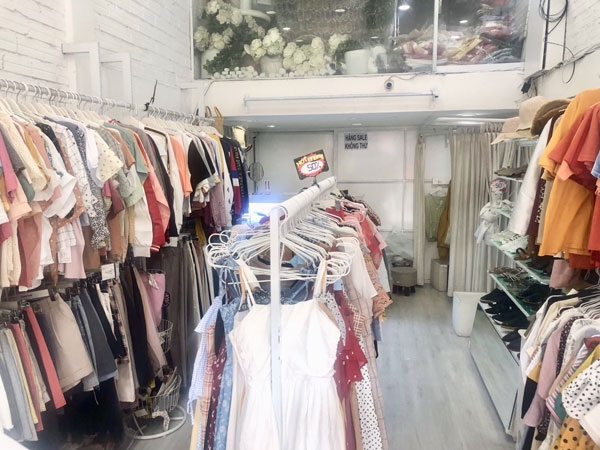 Cần sang gấp shop đẹp góc 2 mặt tiền