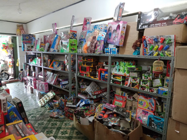 Sang shop đồ chơi trẻ em ngay chợ Phước Bình, Q. 9