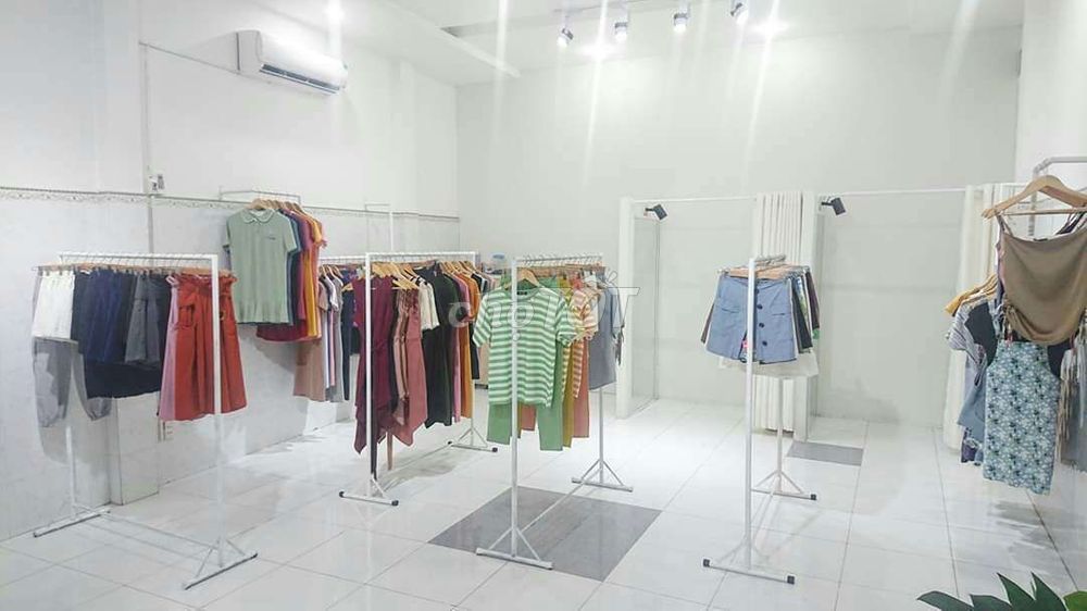 Sang shop khu sầm uất 5m x 15m