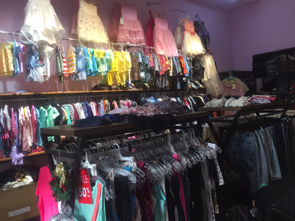 Cần sang  lại shop vị trí đẹp, rất đông khách