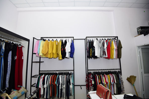 Cần sang Shop Mặt tiền Quận 9