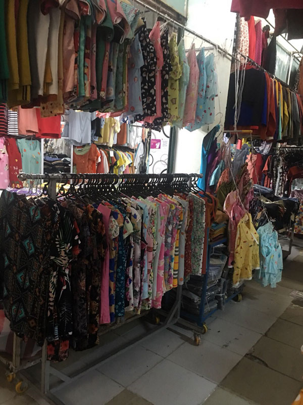 Sang nhượng lại mặt bằng sạp đang kinh doanh shop