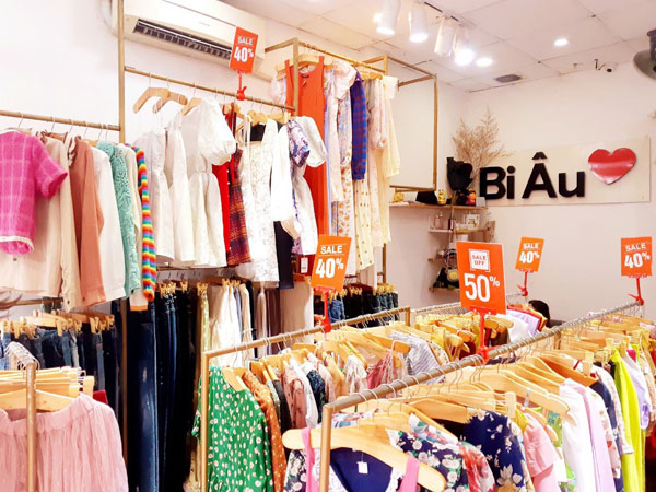 Cần sang gấp lại shop thời trang