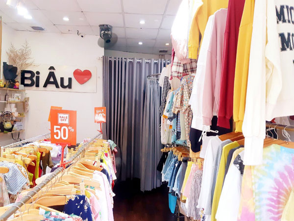 Cần sang gấp lại shop thời trang