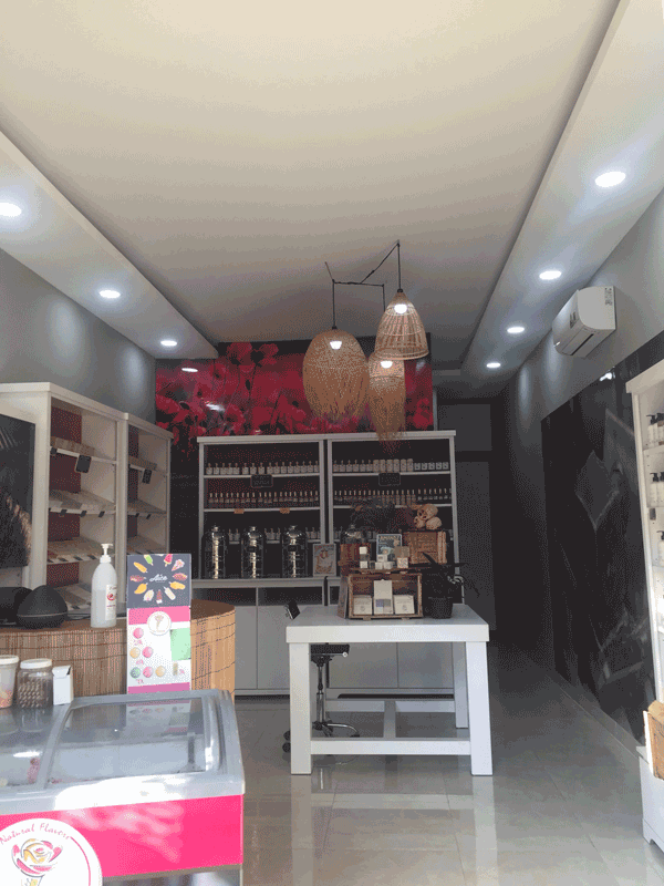 Cần sang Shop hoặc mặt bằng Mỹ Phẩm Nhập Khẩu của Pháp