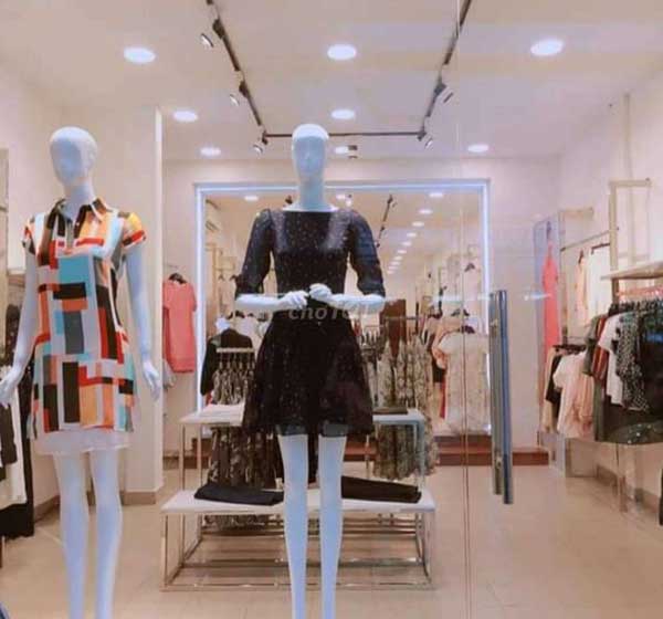 Cần sang shop thời trang cao cấp tại Quận Tân Bình