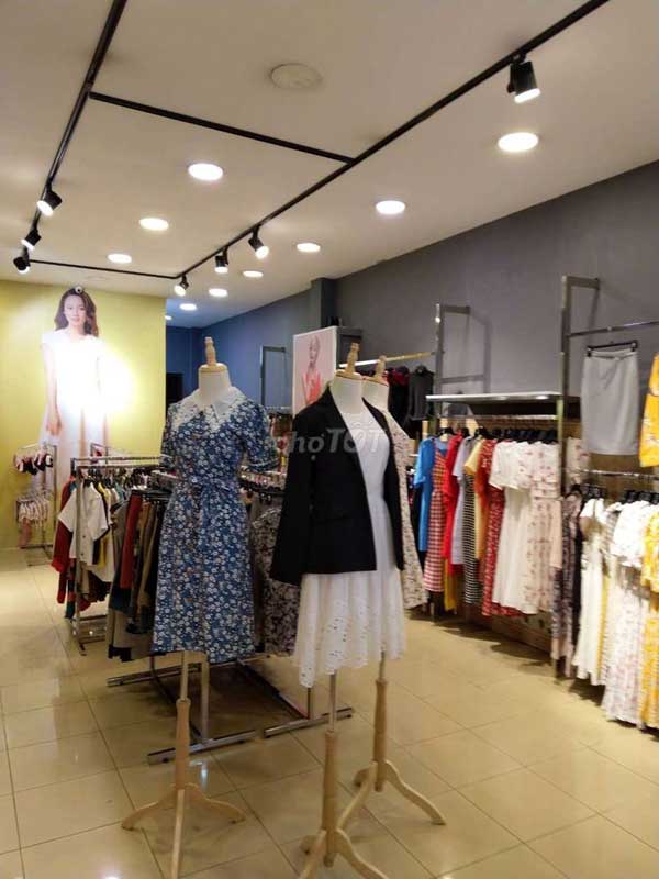 Cần sang shop thời trang cao cấp tại Quận Tân Bình