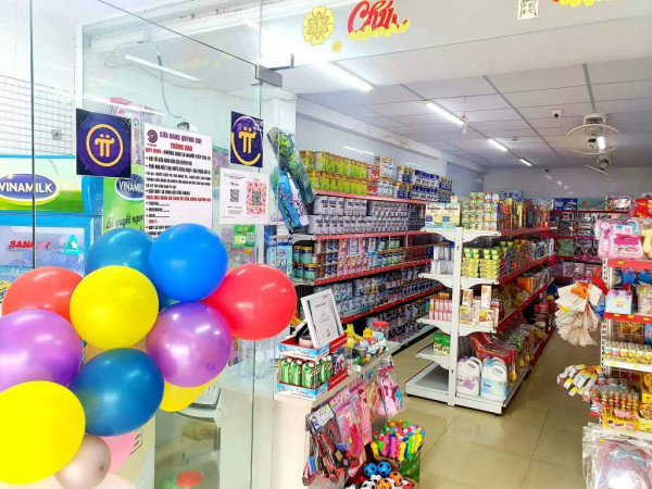 Cần sang nhượng cửa hàng sữa tả + dãy trọ ở Quận 7