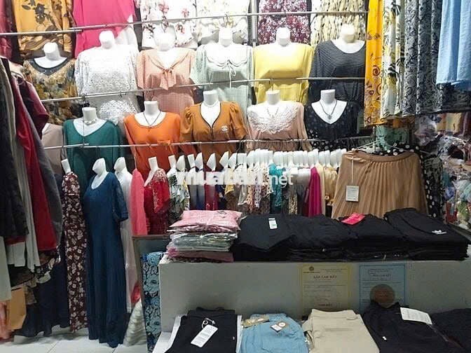 Cần bán 2 kios quần áo tại Nguyễn tri phương, Đà Nẵng