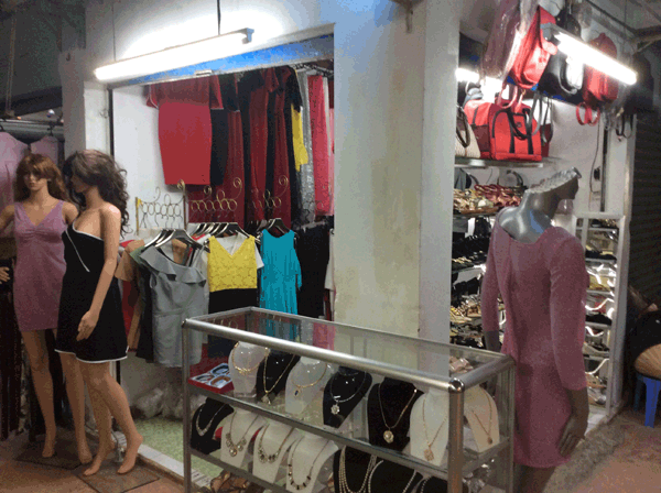 Sang shop ngay góc 2 MT trong chợ Vĩnh Lộc B , Bình Tân