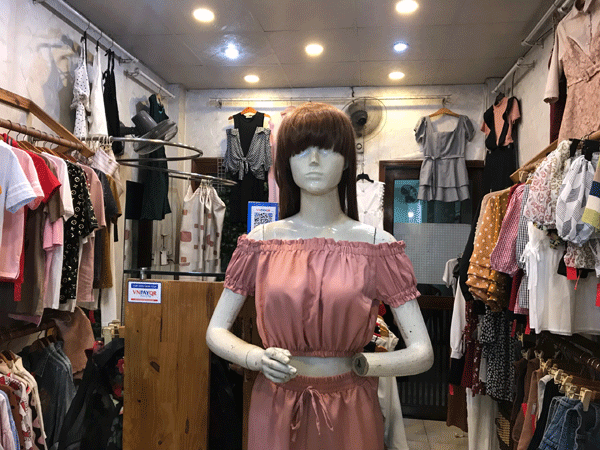 Cần sang toàn bộ Shop thời trang nữ Q. Bình Thạnh