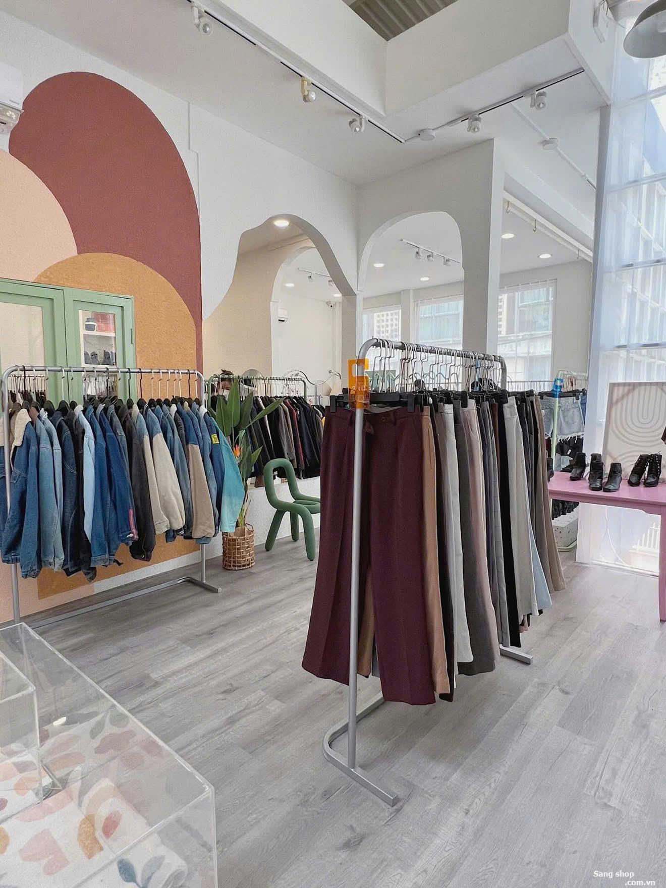 Sang cửa hàng quần áo 9 x 20, lầu 1