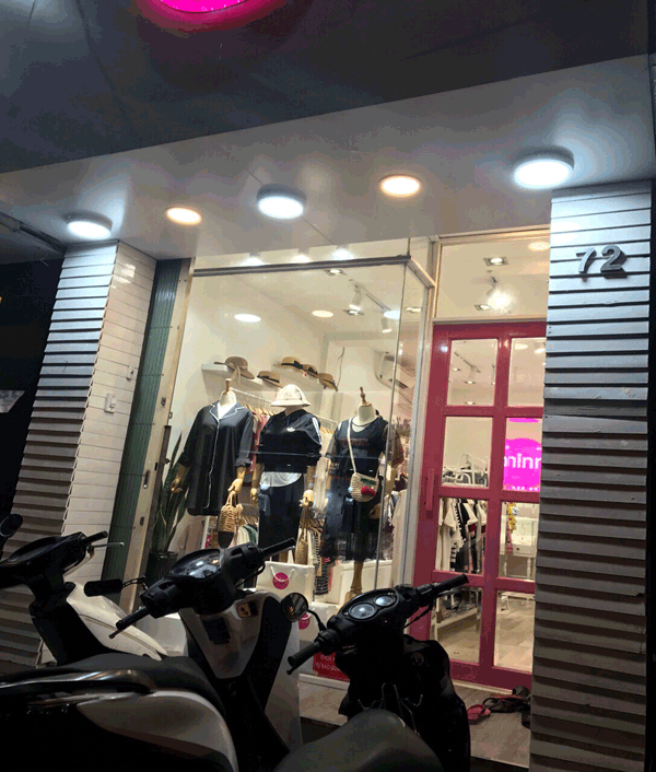 Sang shop thời trang 72 Trần Quang Diệu, Quận 3
