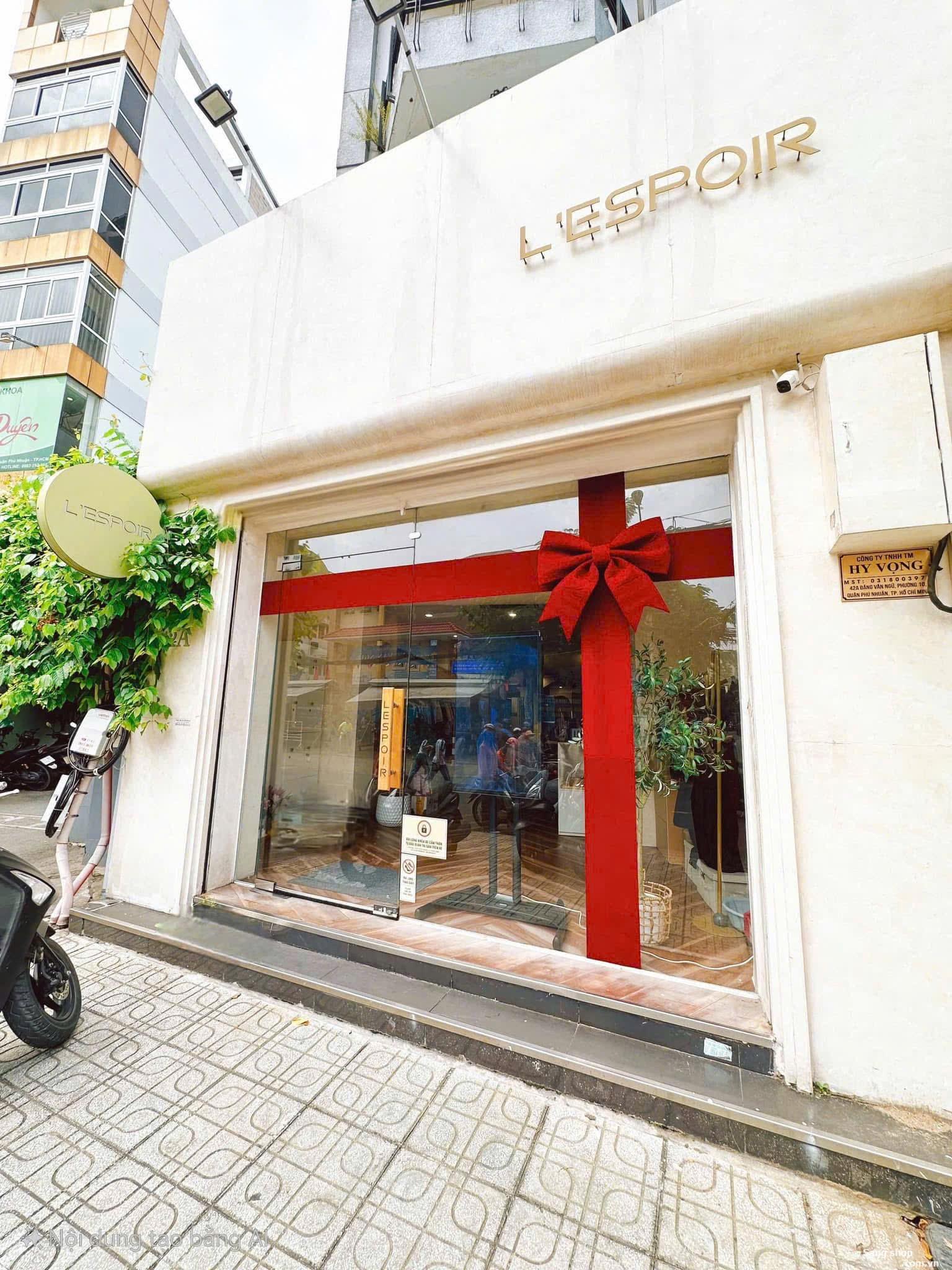 Sang shop thời trang cao cấp tại Đặng Văn Ngữ Phú Nhuận
