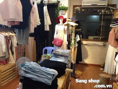 Cần Sang nhượng mặt bằng đang kinh doanh shop quần áo