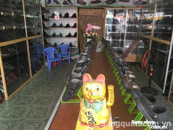 Cần sang nhượng shop giầy dép quận Tân Phú