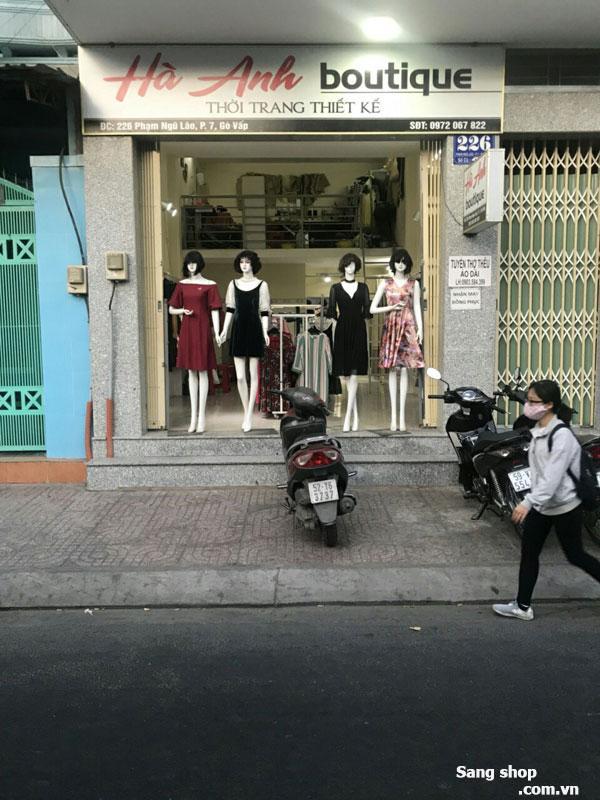 Cần sang nhượng shop thời trang nữ mặt tiền đường khu sầm uất