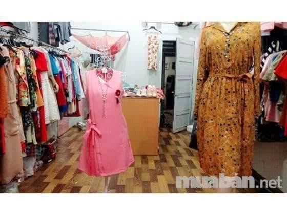 Cần sang shop thời trang nữ gần ngã tư 550