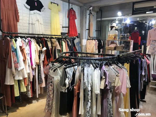 Chuẩn bị xuất cảnh nên mình Sang shop