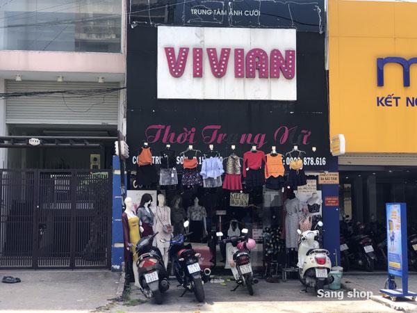 Không người trông coi cần sang shop thời trang mặt tiền