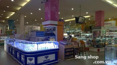 Sang gấp shop  kinh doanh trang sức cao cấp bạc-đá quý