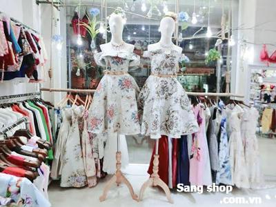 Sang gấp shop quần áo thời trang Quận 11