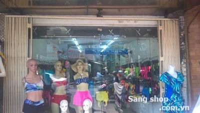 Sang gấp shop thời trang thể thao Quận 3