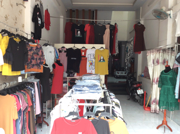 Sang lại gấp shop thời trang nữ