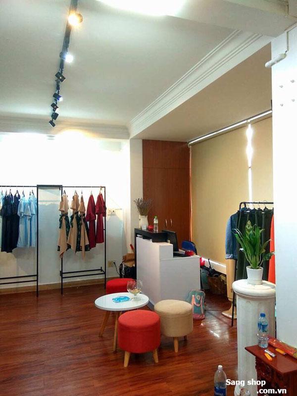 sang lại mặt bằng kinh doanh shop thời trang, đã đủ nội thất