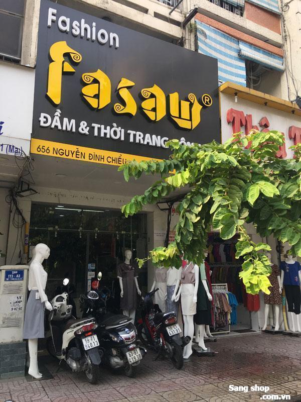 Sang mặt bằng shop thời trang nữ Quận 3