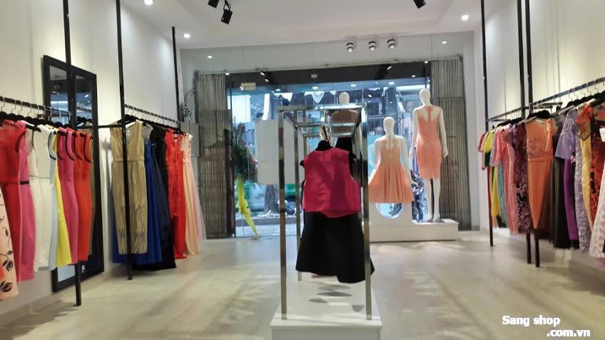 Sang mặt bằng shop thời trang quận 1