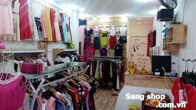 Sang shop đường Cách Mạng Tháng 8