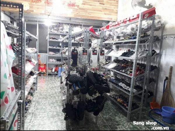 Sang shop giày dép 2 mặt tiền