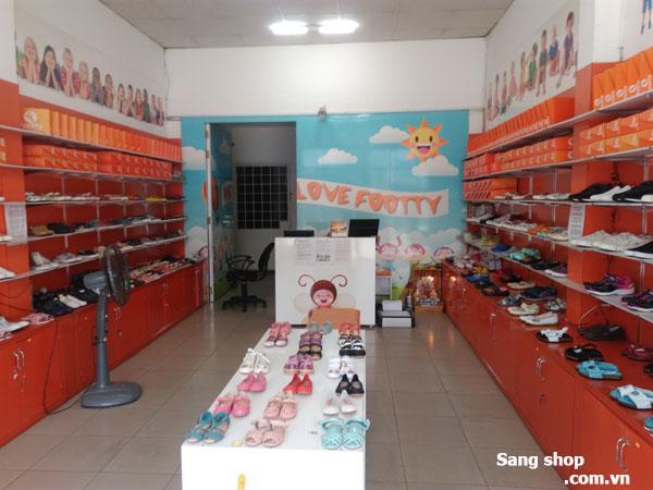 Sang shop giày dép trẻ em đường Hoàng Văn Thụ