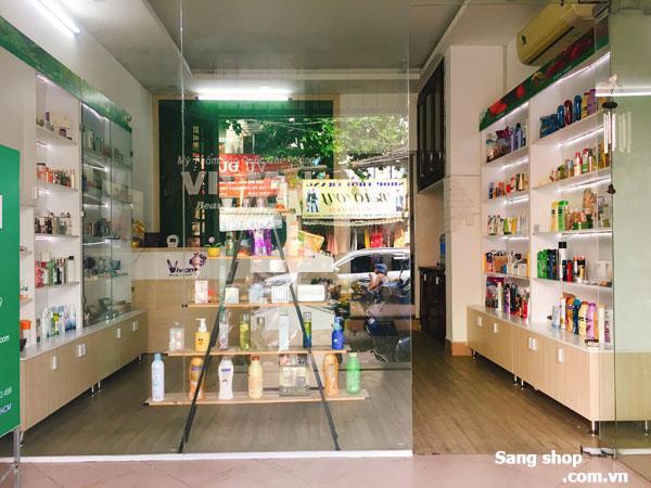 Sang shop hoặc sang mặt bằng shop mỹ phẩm