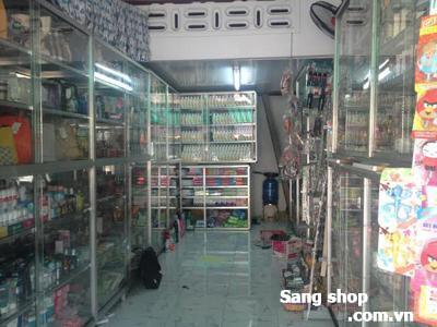 Sang shop mỹ phẩm kênh Tân Hóa