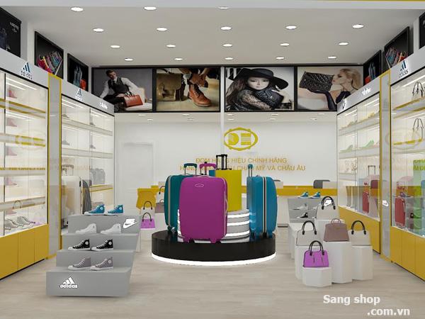 Sang Shop nằm ở mặt tiền đường Lê Trọng Tấn