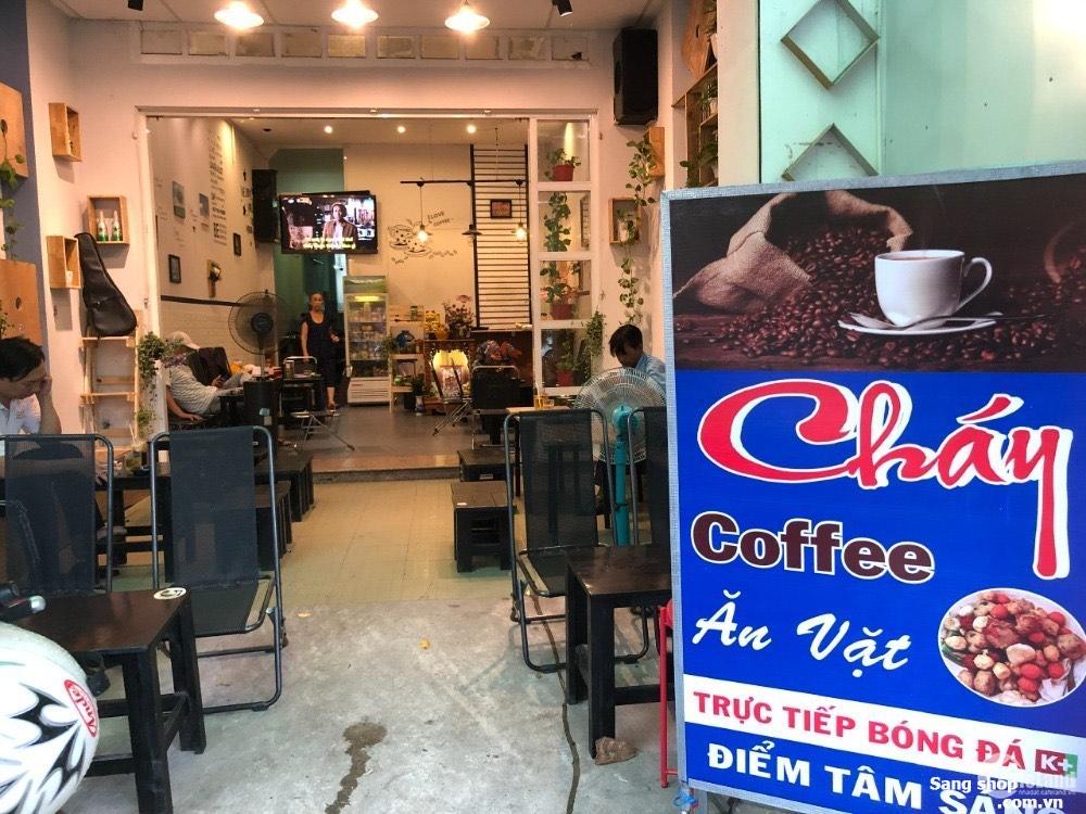 Sang shop quần áo và quán cafe