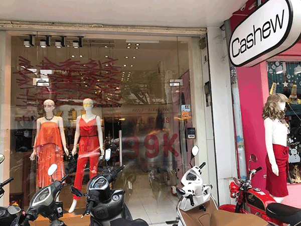 Sang shop thời trang Lê Văn Sỹ, P.2, Phú Nhuận